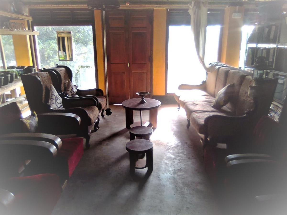 Coca Cola Hostel Malabe Екстериор снимка